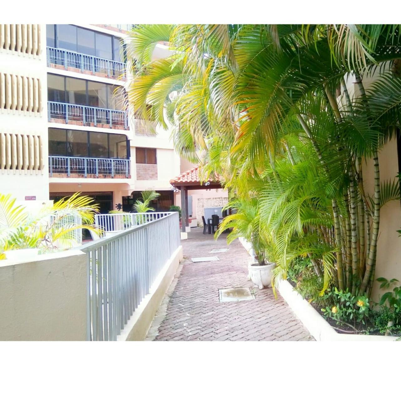 Apart-Hotel Plaza Colonial Playa Dorada Exterior photo